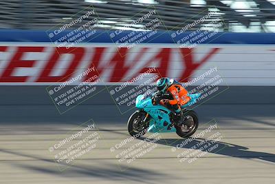 media/Nov-26-2022-Fastrack Riders (Sat) [[b001e85eef]]/Level 3/Session 1 Front Straight/